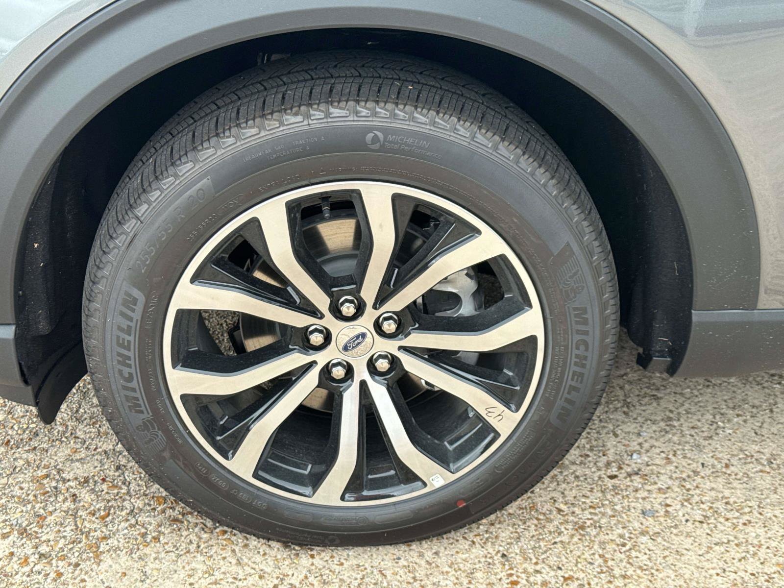 New 2026 Ford Explorer ST-Line RWD image 3