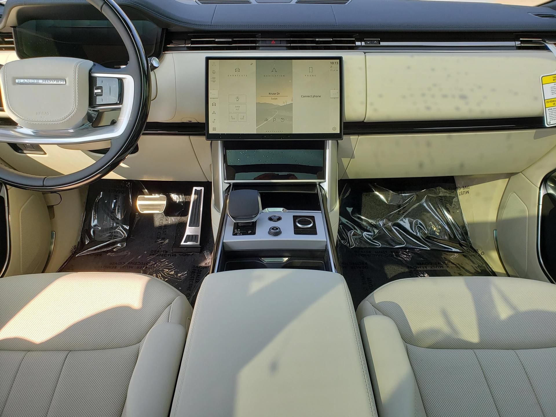 New 2027 Land Rover Range Rover Long Wheelbase SE AWD/4WD image 14