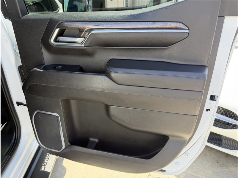 Used 2023 Chevrolet Silverado 1500 LTZ RWD image 25