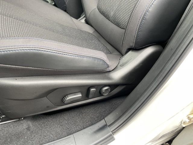 Used 2025 Subaru Forester Premium image 9