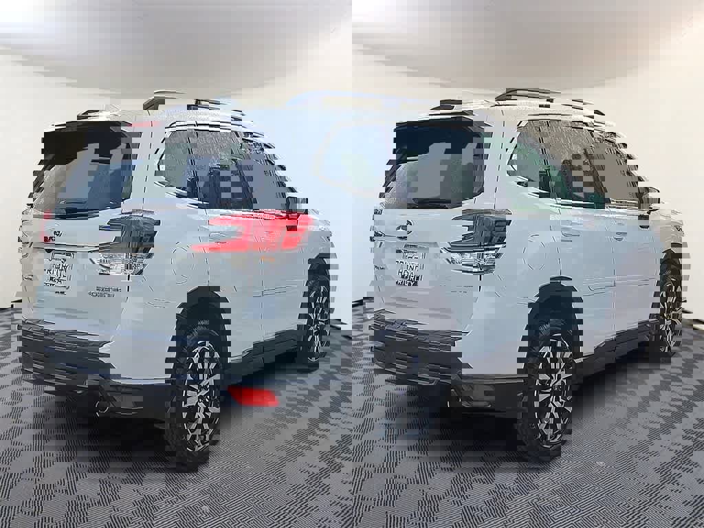 Used 2021 Subaru Forester Limited image 4