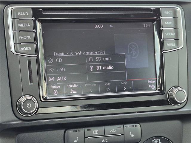 Used 2017 Volkswagen Jetta SE FWD image 13
