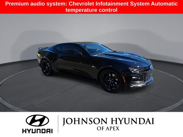 Used 2020 Chevrolet Camaro SS image 2