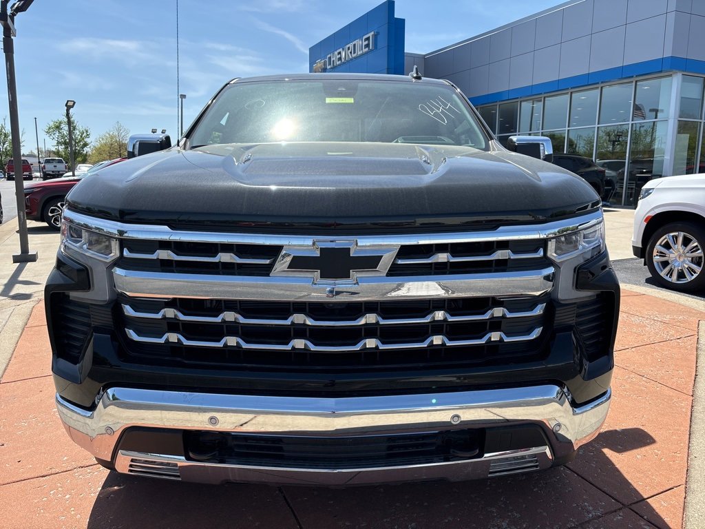 New 2025 Chevrolet Silverado 1500 LTZ w/ Technology Package image 2