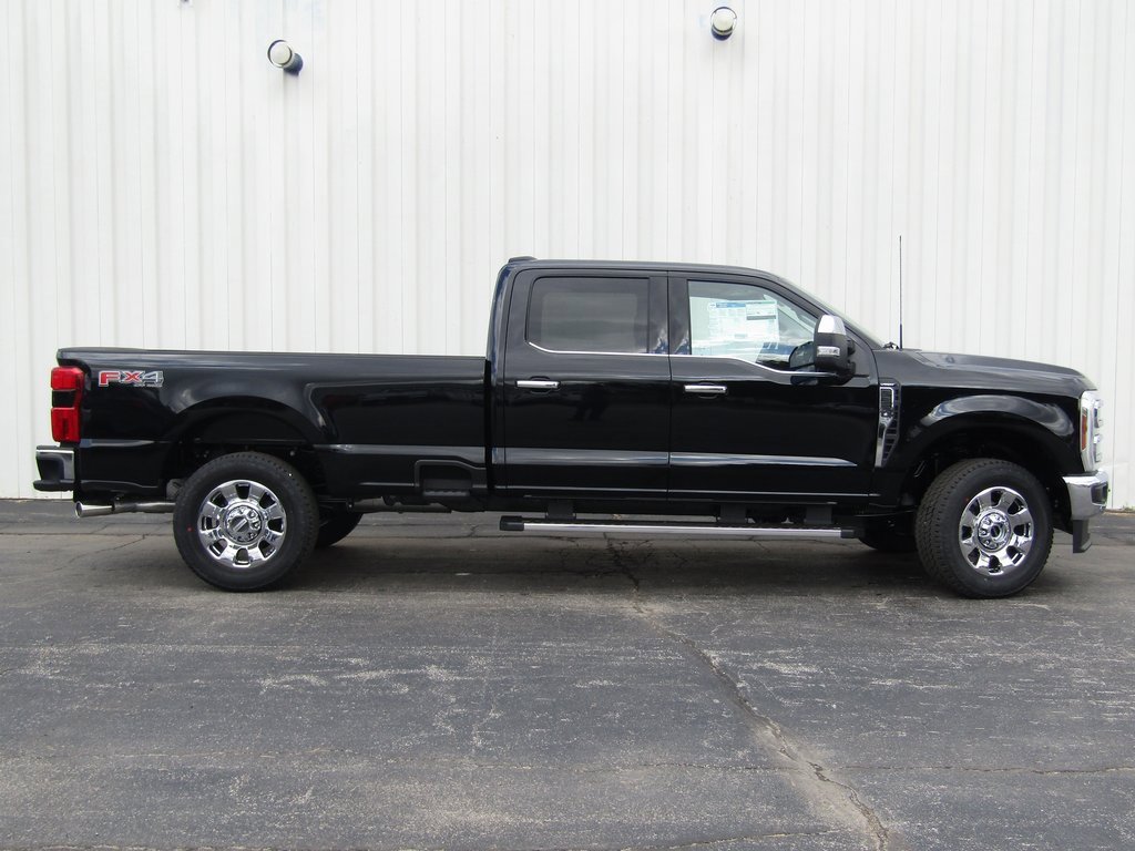 New 2026 Ford F350 4x4 Crew Cab Super Duty image 2