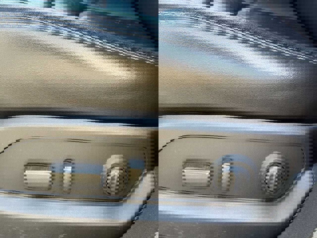 Used 2017 Chevrolet Traverse Premier image 12