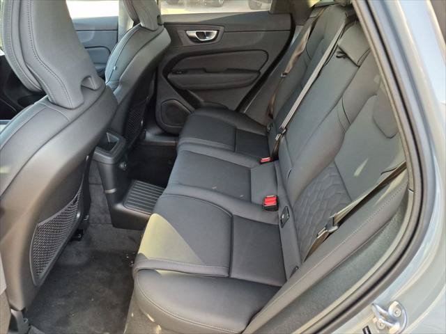 New 2026 Volvo XC60 T8 Plus w/ Climate Package PRO AWD/4WD image 12