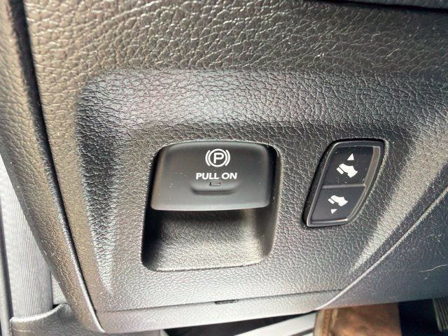 Used 2023 RAM 1500 Laramie AWD/4WD image 19
