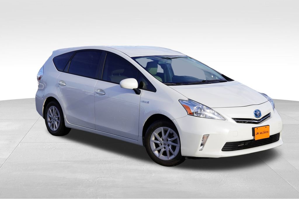 Used 2013 Toyota Prius V Two image 1