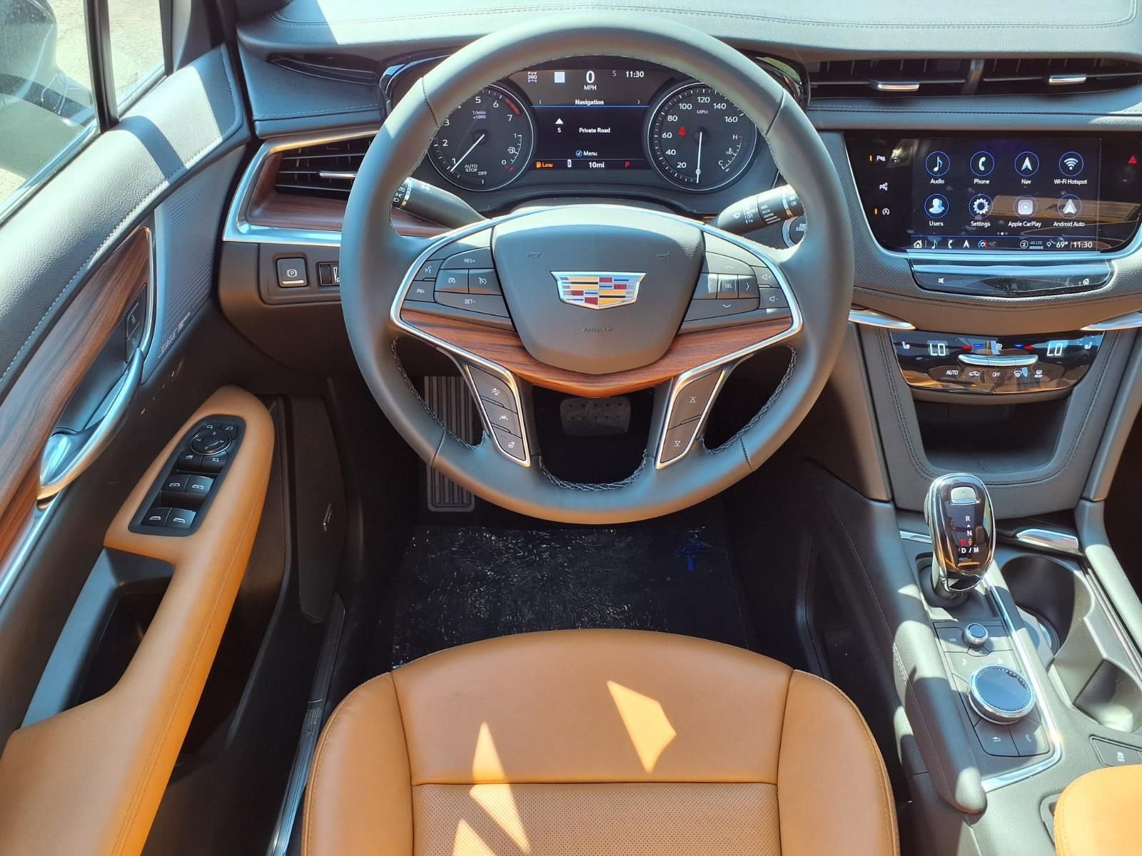 New 2026 Cadillac XT5 Premium Luxury w/ LPO, Floor Liner Package AWD/4WD image 9
