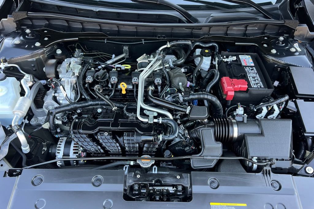 Used 2025 Nissan Altima 2.5 SV image 32