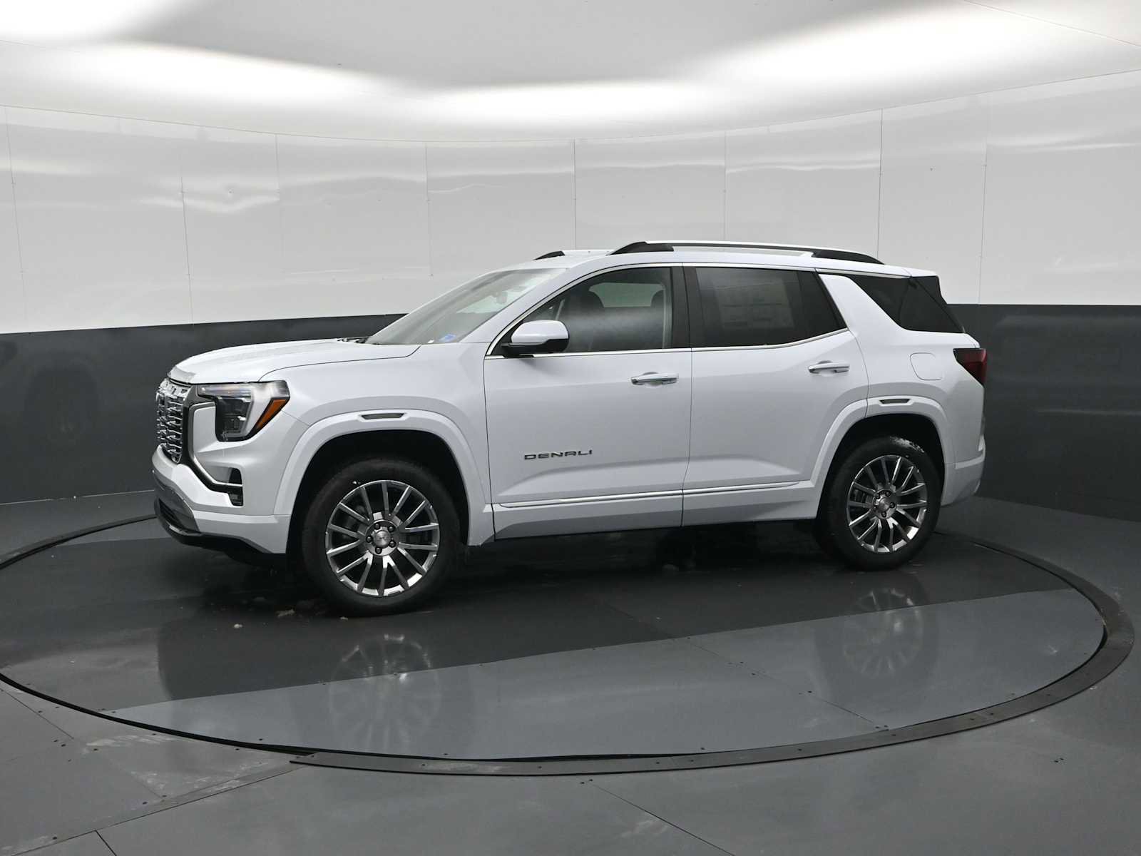 New 2026 GMC Terrain Denali image 4
