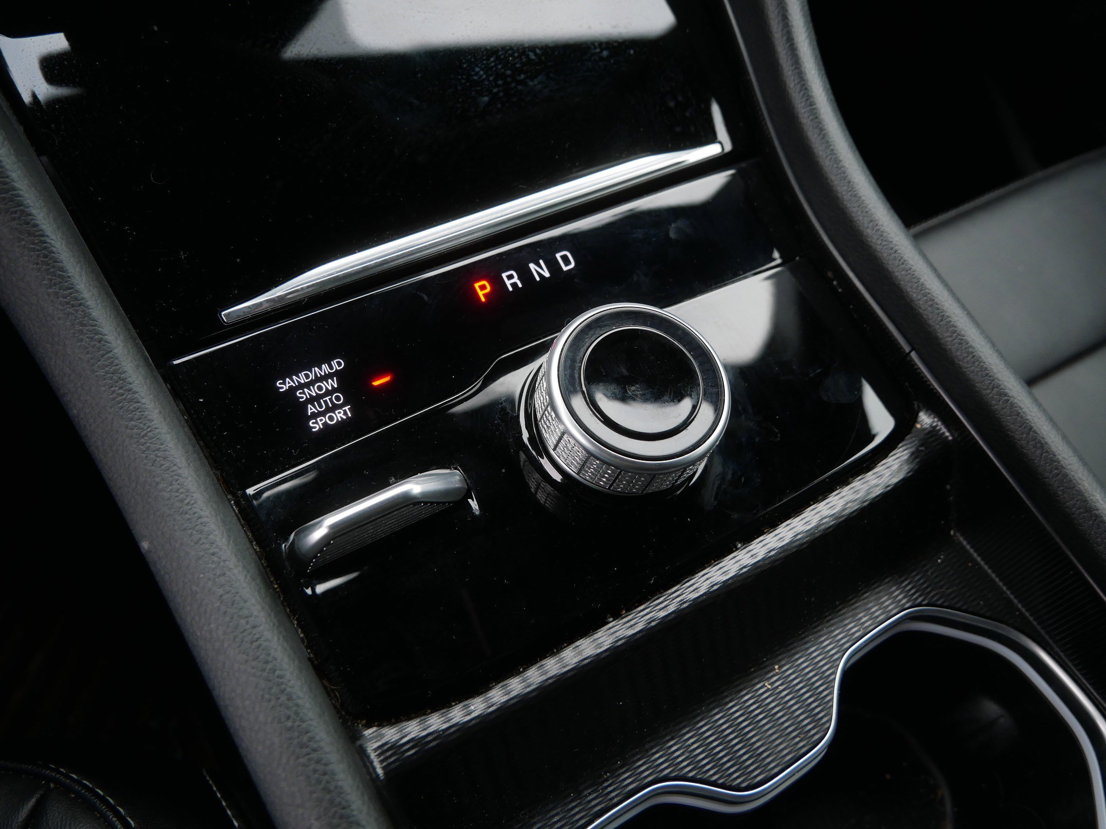 Used 2024 Jeep Grand Cherokee Limited w/ Trailer Tow Package image 27