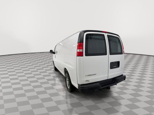 New 2026 Chevrolet Express 3500 Extended w/ Driver Convenience Package image 12