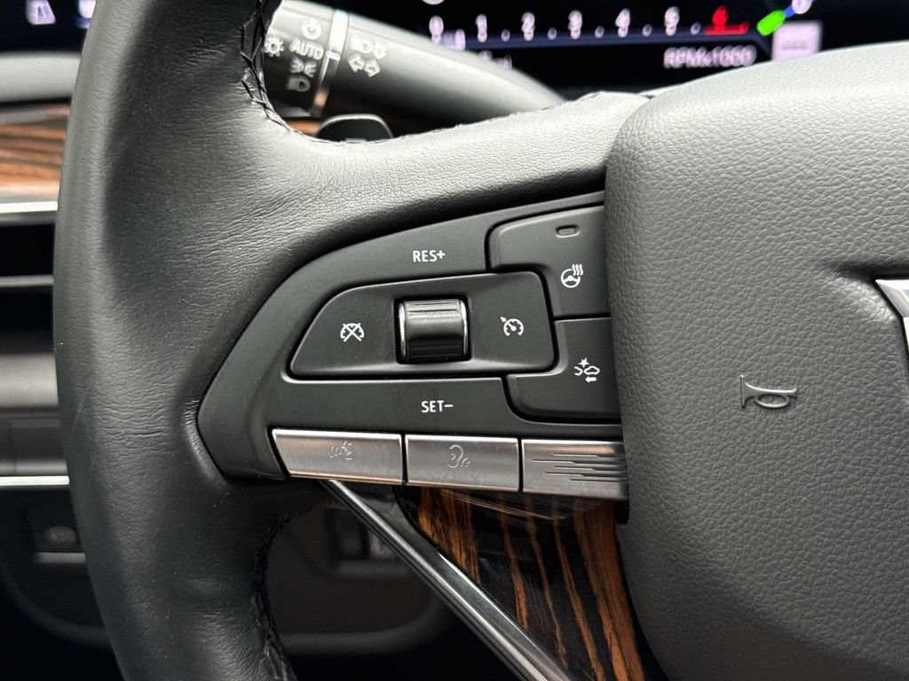 Used 2023 Cadillac Escalade ESV Luxury RWD image 37