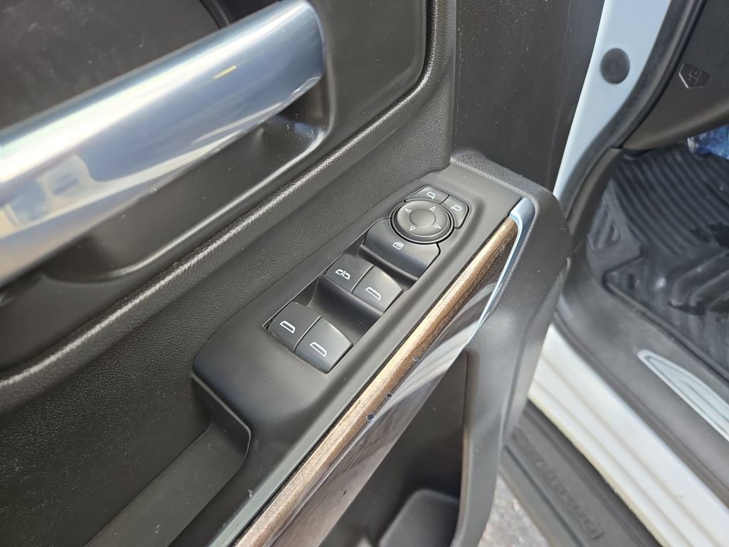 Used 2022 Chevrolet Silverado 2500 LT image 13