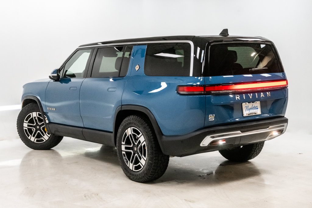 Used 2023 Rivian R1S Adventure Quad AWD/4WD image 24