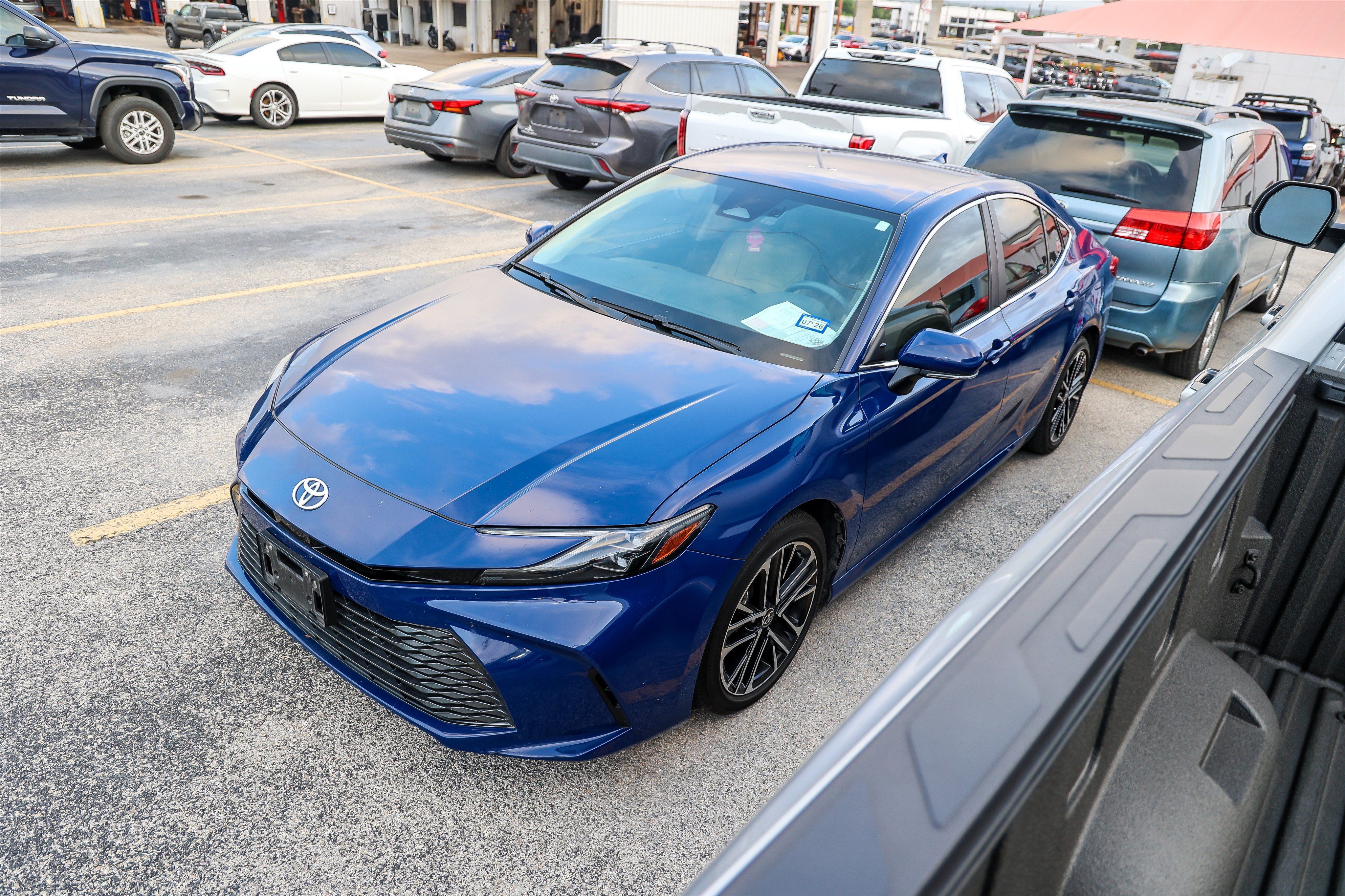 Certified 2025 Toyota Camry XLE FWD image 3