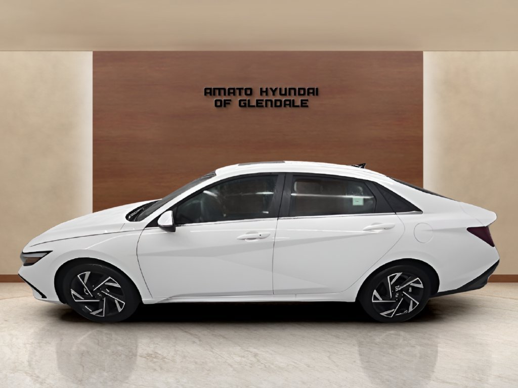 New 2026 Hyundai Elantra Limited FWD image 3