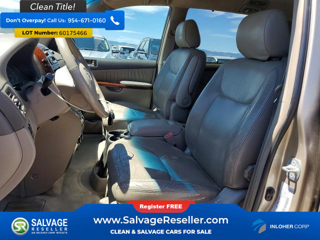 Used 2004 Toyota Sienna XLE w/ XLE Pkg 17 AWD/4WD image 9