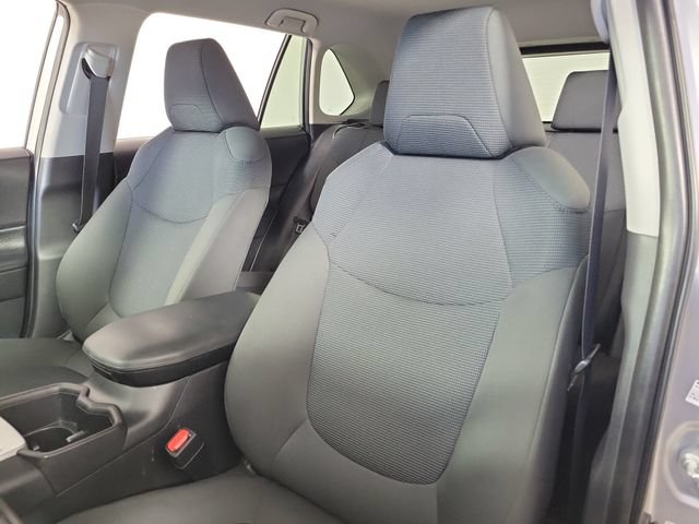 Used 2024 Toyota RAV4 LE AWD/4WD image 20