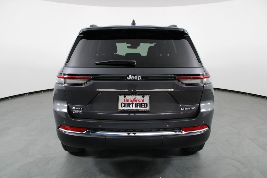 Used 2025 Jeep Grand Cherokee Laredo image 10