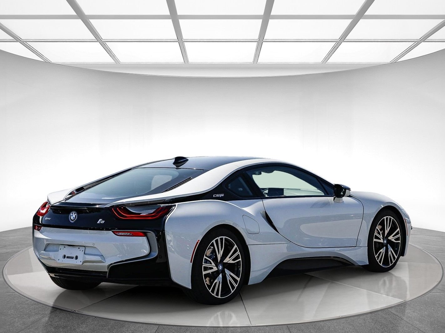 Used 2019 BMW i8 Coupe AWD/4WD image 4