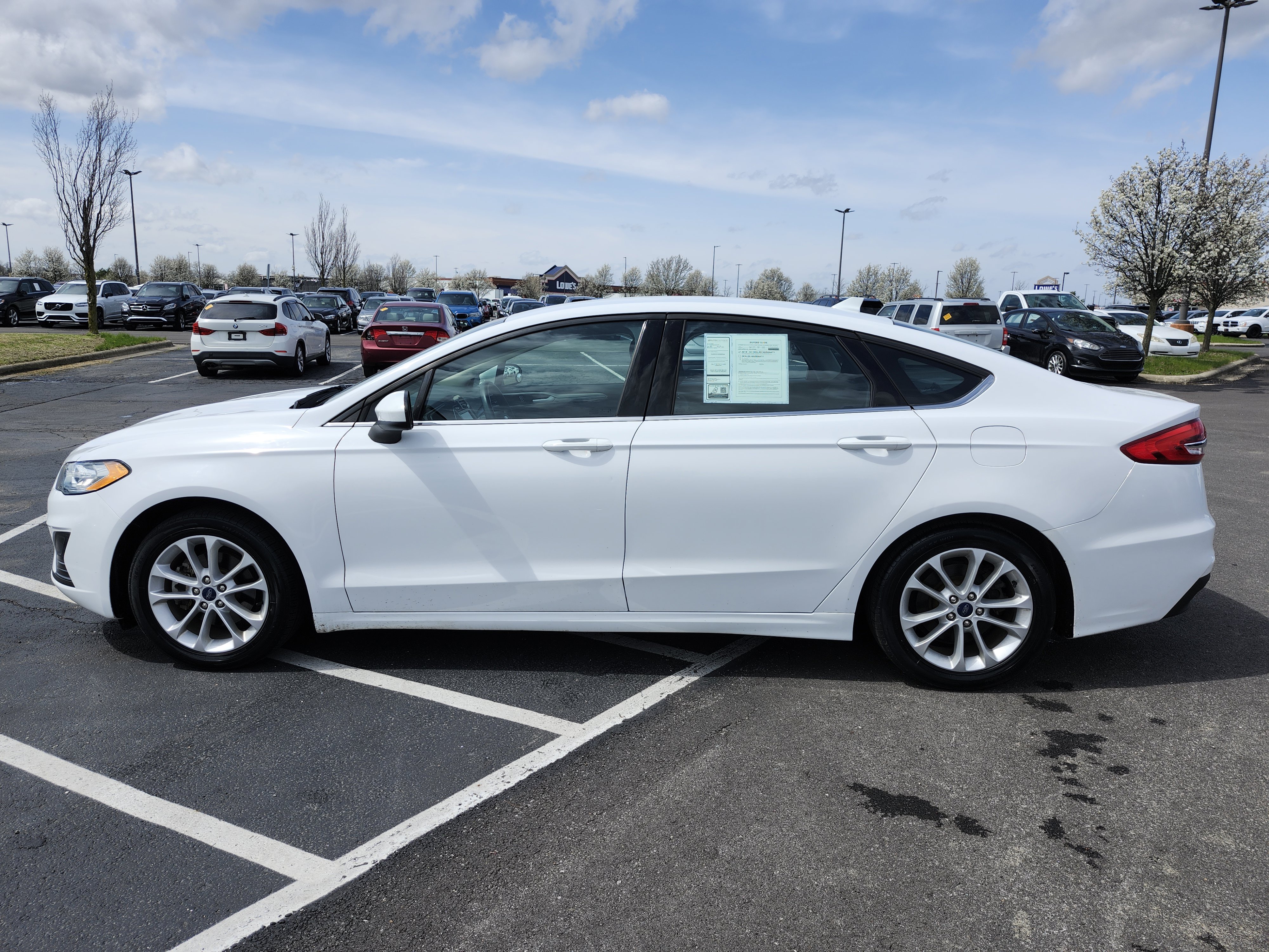 Used 2020 Ford Fusion SE FWD image 14
