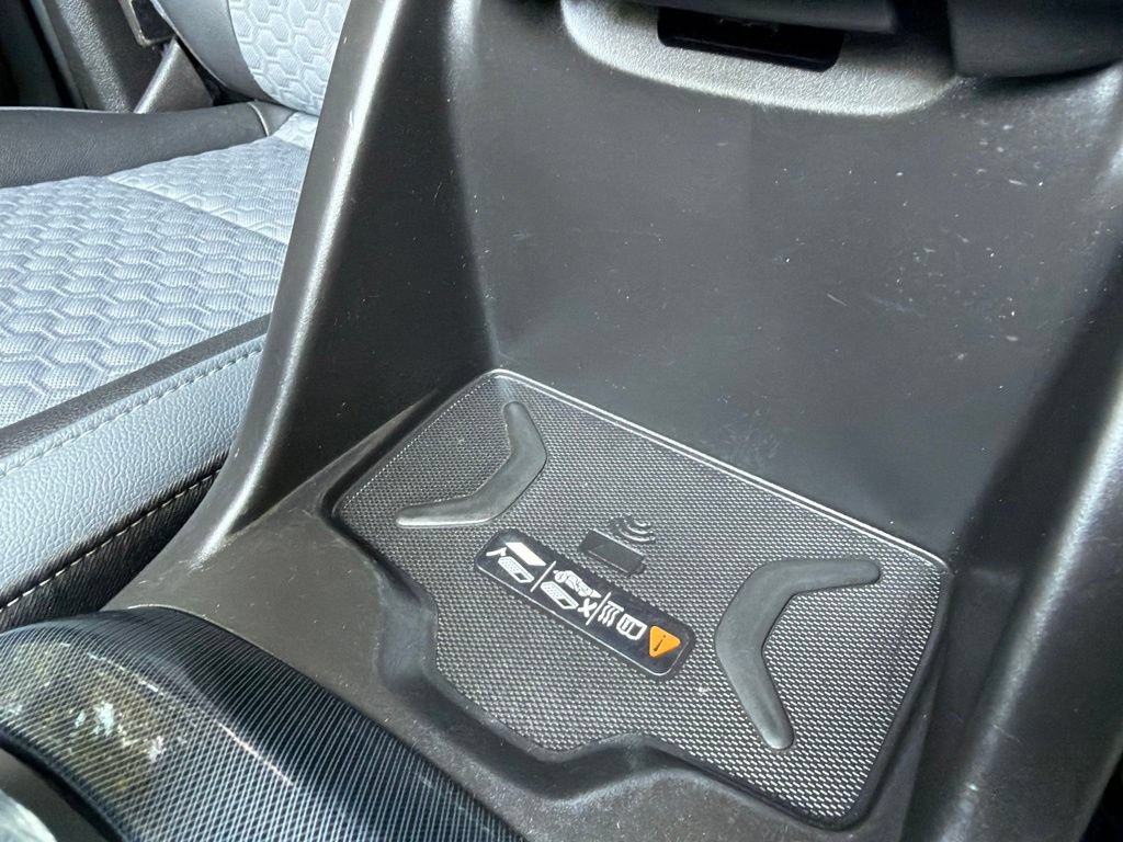 Used 2020 Chevrolet Colorado Z71 w/ Z71 Midnight Edition AWD/4WD image 25