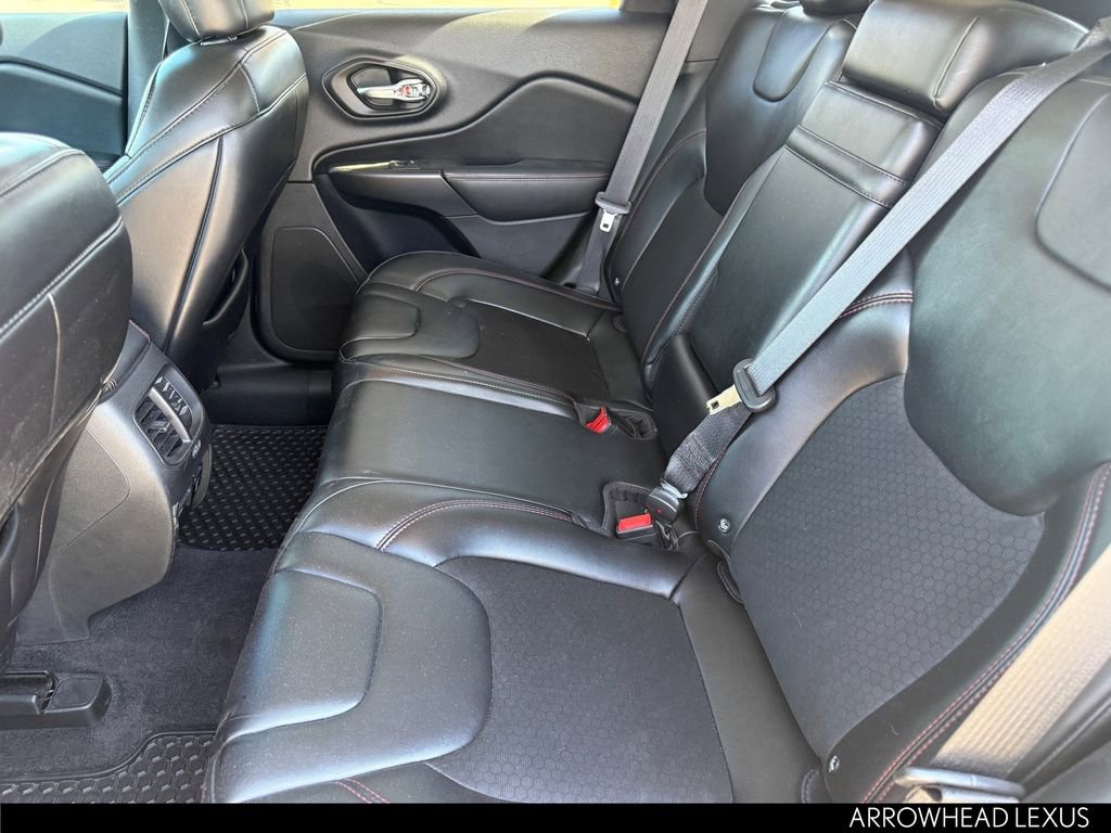 Used 2019 Jeep Cherokee Trailhawk w/ Comfort/Convenience Group image 23