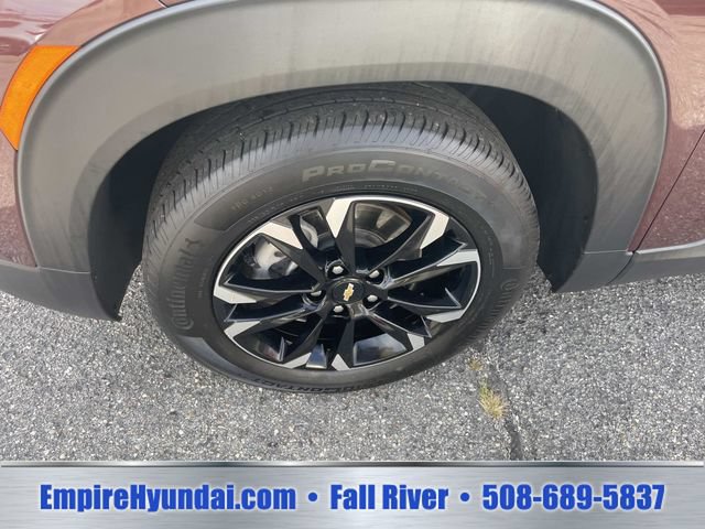 Used 2023 Chevrolet TrailBlazer LT w/ Convenience Package FWD image 12