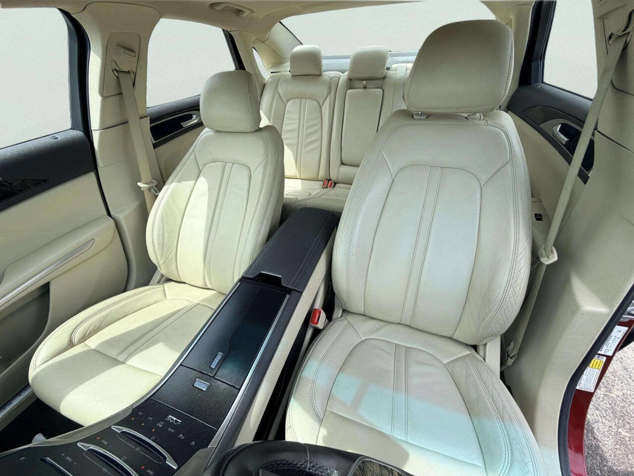 Used 2015 Lincoln MKZ AWD w/ Equipment Group 101A Select image 16