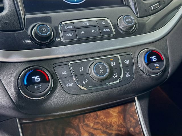 Used 2019 Chevrolet Impala LT FWD image 17