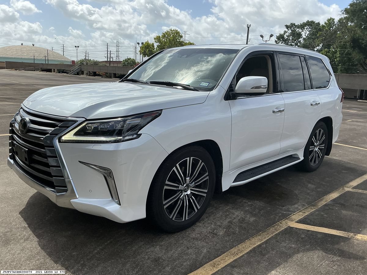 Used 2021 Lexus LX 570 4WD w/ Luxury Package image 4