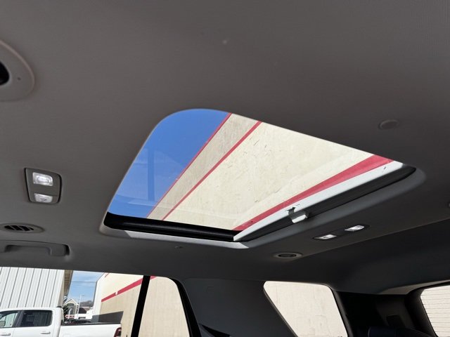 Certified 2021 Chevrolet Traverse Premier w/ Redline Edition image 9