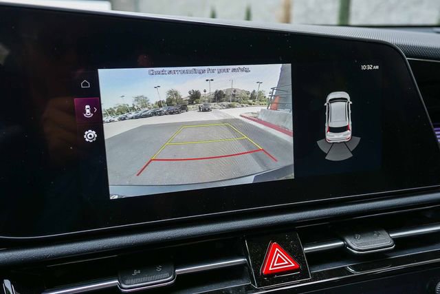 Certified 2025 Kia Niro EX image 26