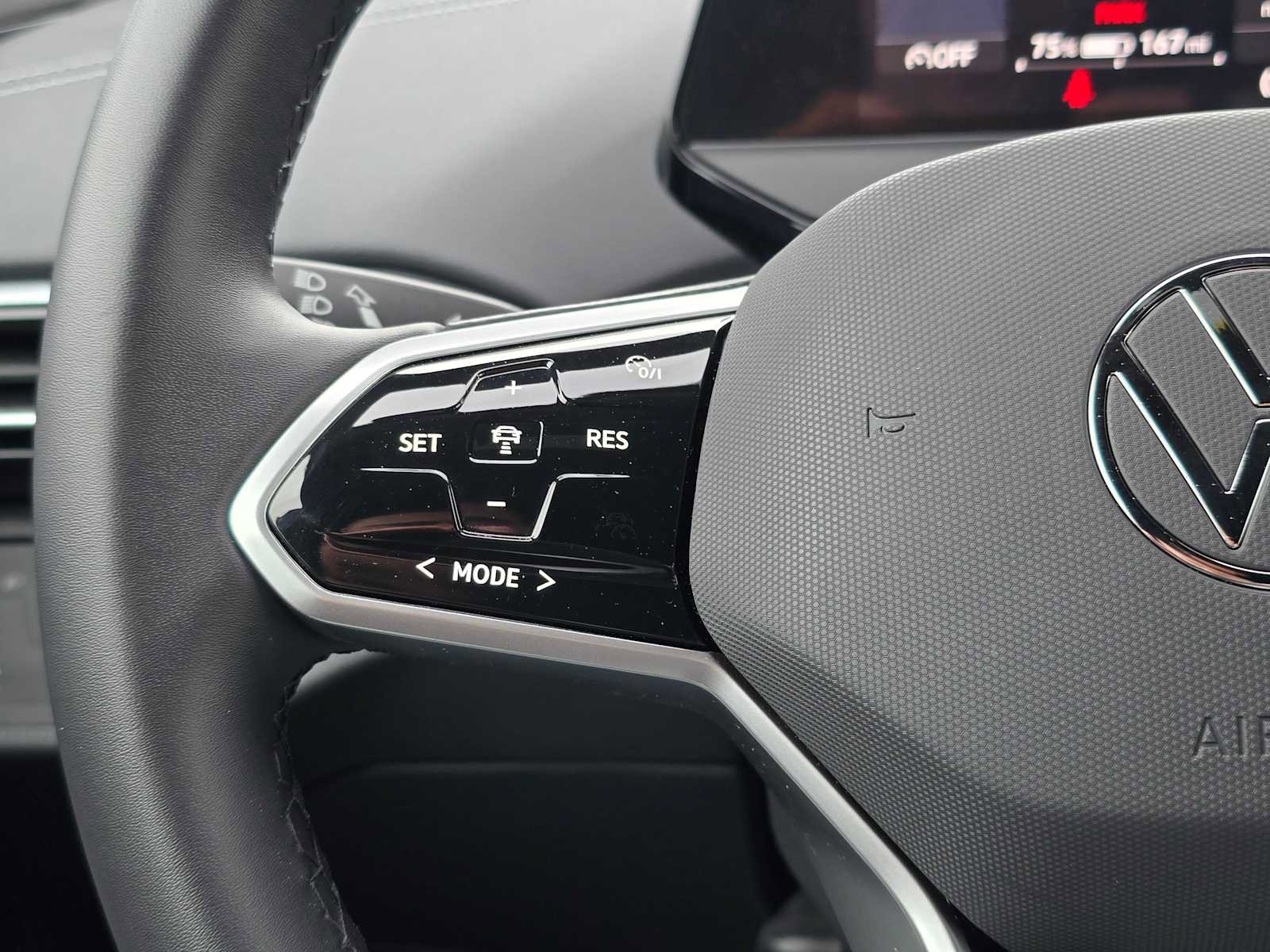 Used 2024 Volkswagen ID.4 2WD image 30