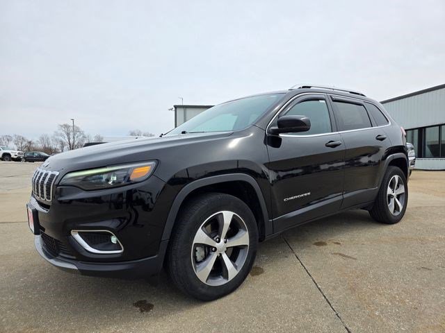 Used 2020 Jeep Cherokee Limited w/ Technology Group AWD/4WD image 3