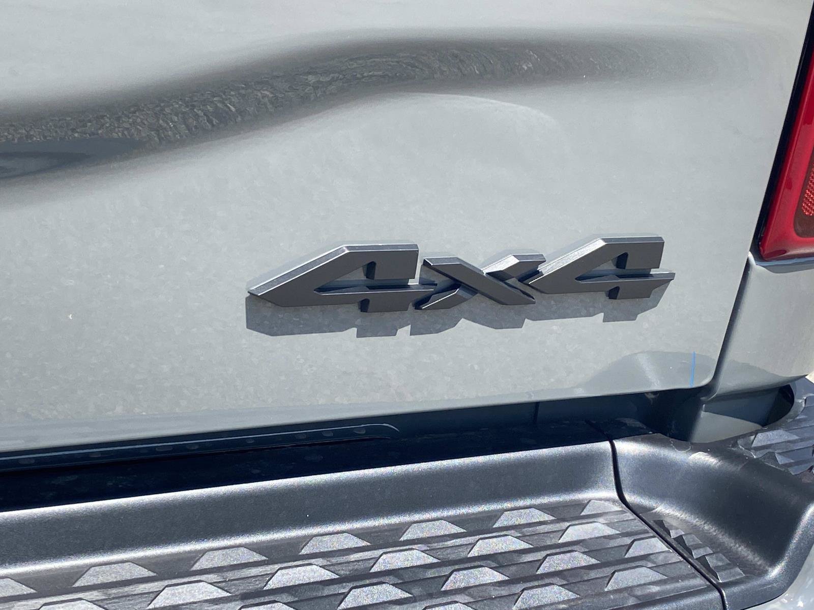 New 2027 RAM 2500 Laramie w/ Night Edition AWD/4WD image 5