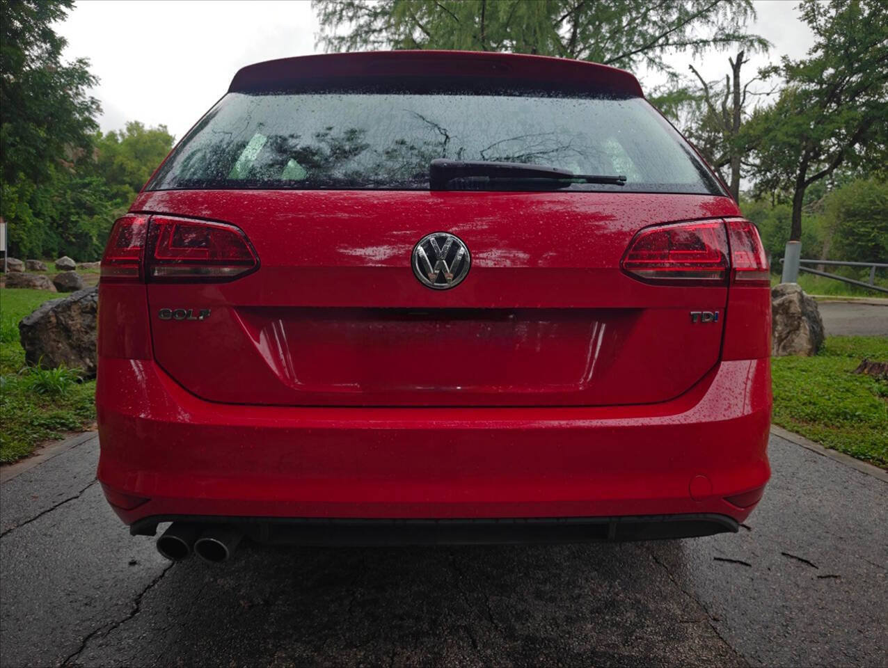 Used 2015 Volkswagen Golf TDI SE FWD image 5