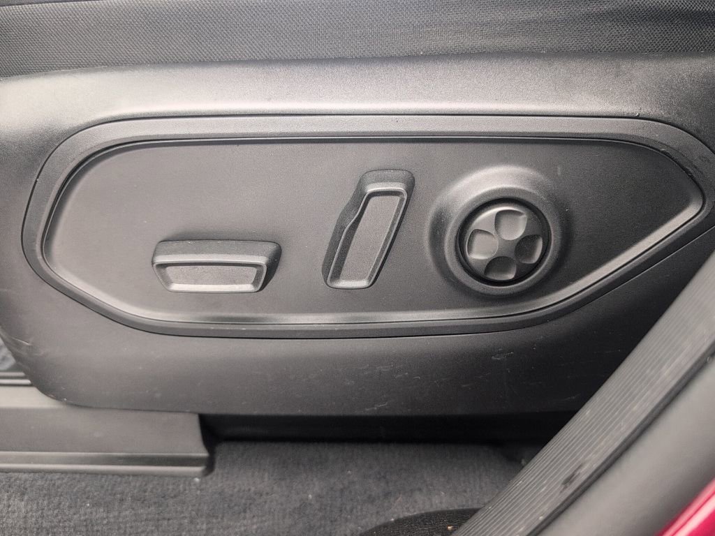 Used 2023 Jeep Grand Cherokee Overland image 24