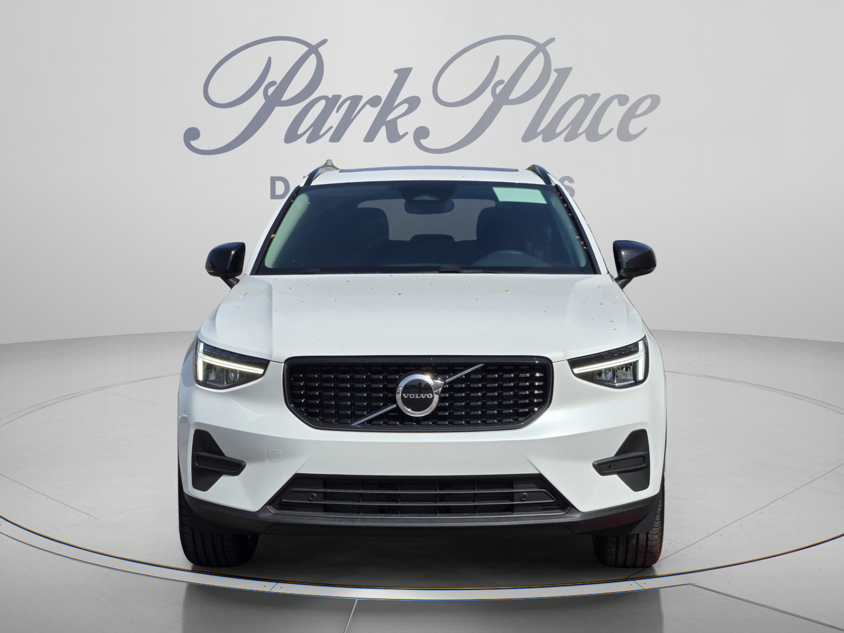 New 2026 Volvo XC40 B5 Core w/ Protection Package Premier AWD/4WD image 9