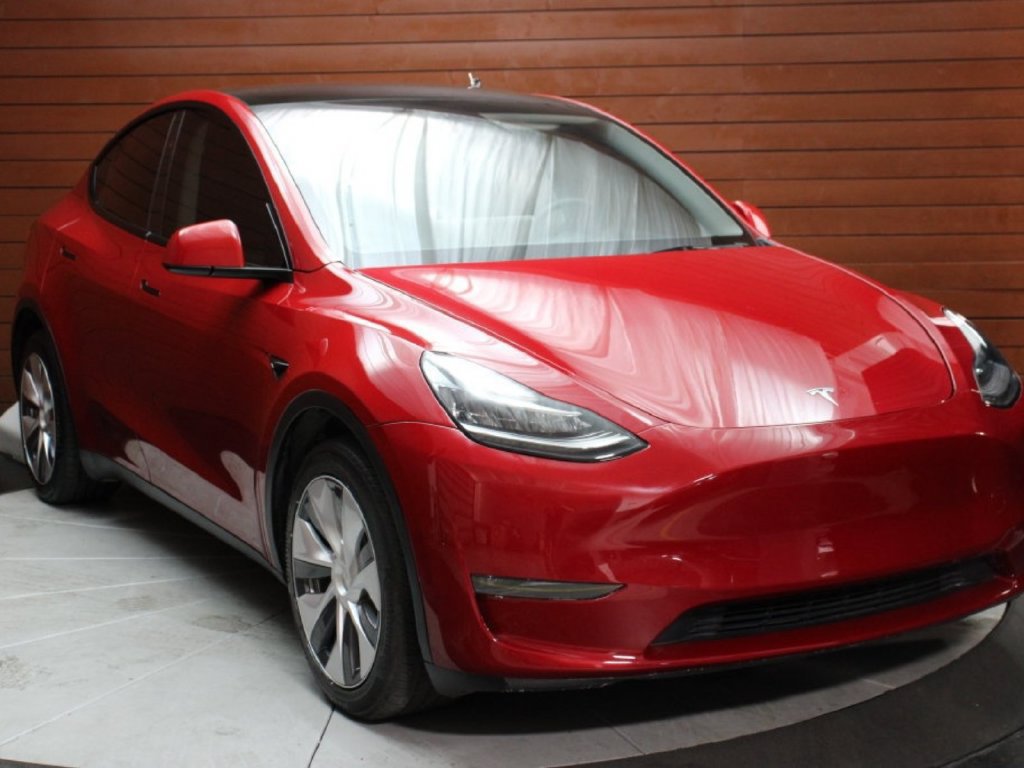 Used 2023 Tesla Model Y Long Range AWD/4WD image 37