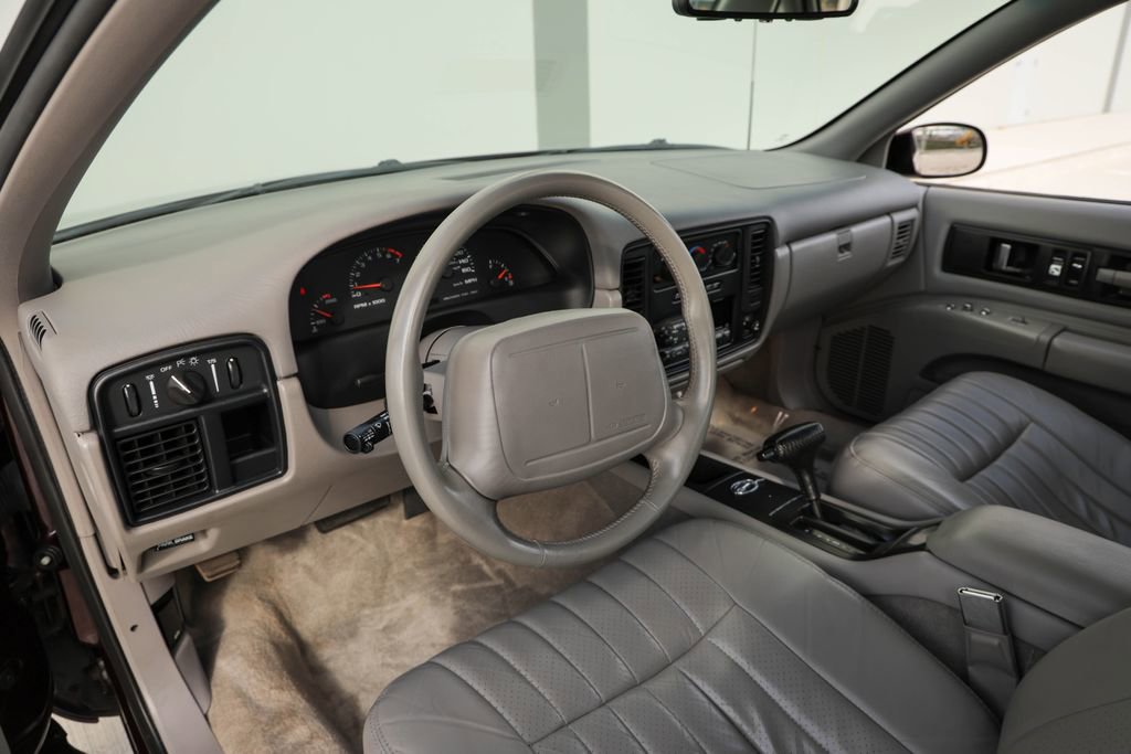 Used 1996 Chevrolet Impala SS RWD image 12