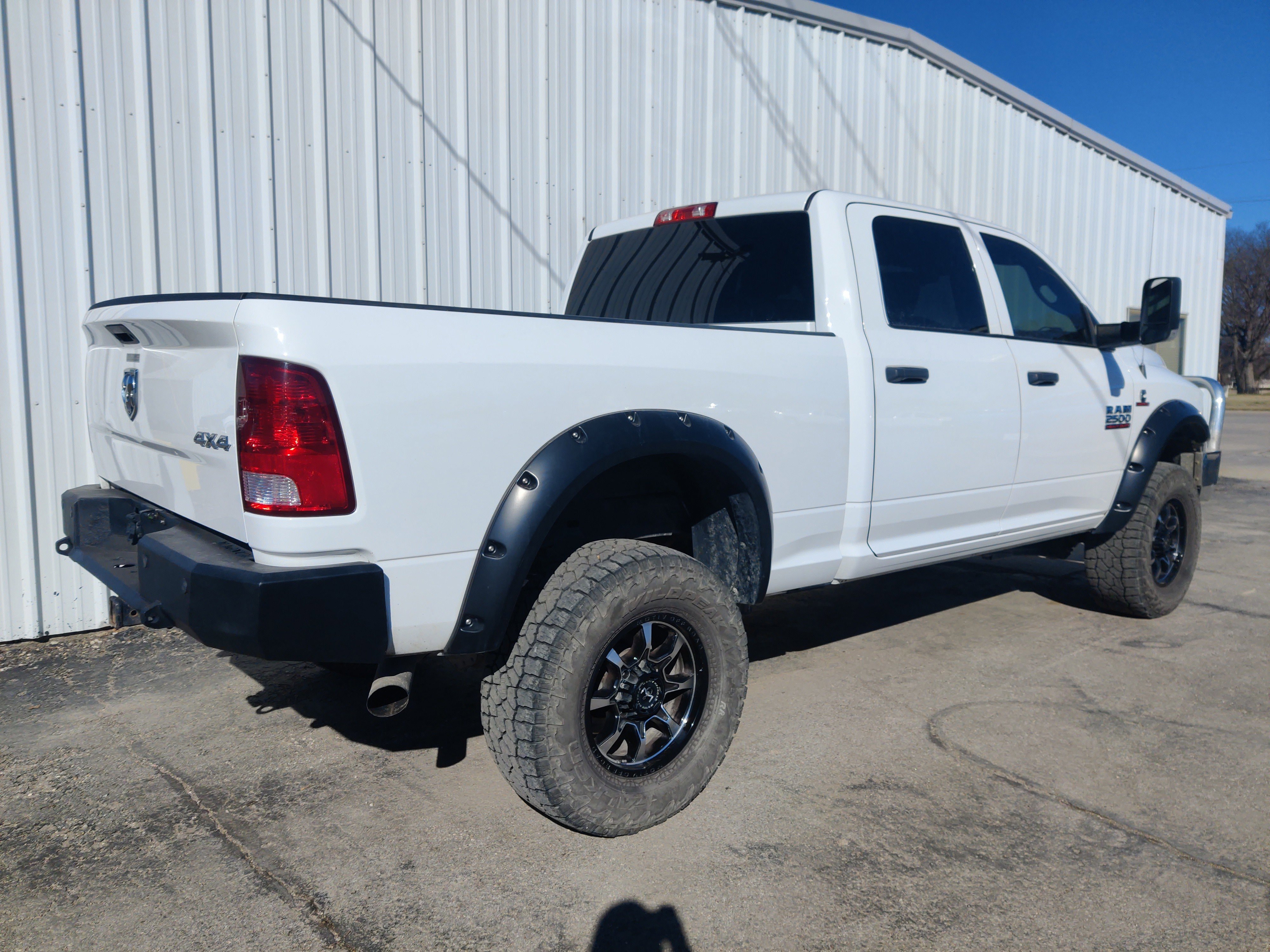 Used 2018 RAM 2500 Tradesman w/ Chrome Appearance Group image 14