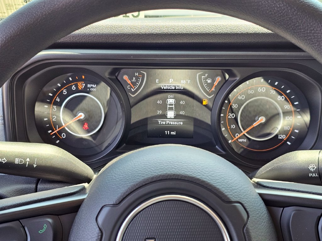 New 2026 Jeep Gladiator Sport AWD/4WD image 11