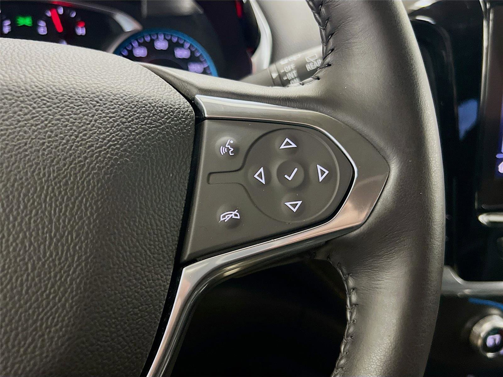 Used 2020 Chevrolet Traverse RS image 38