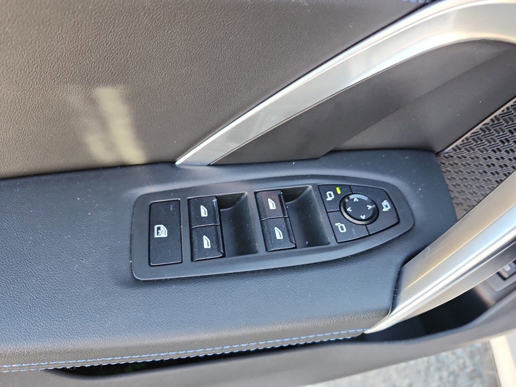 Used 2024 BMW X1 M35i w/ Premium Package image 21