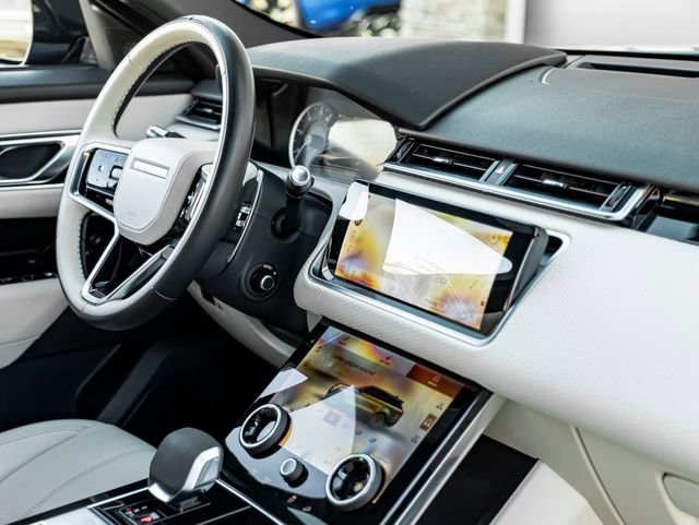 Used 2022 Land Rover Range Rover Velar R-Dynamic S image 30