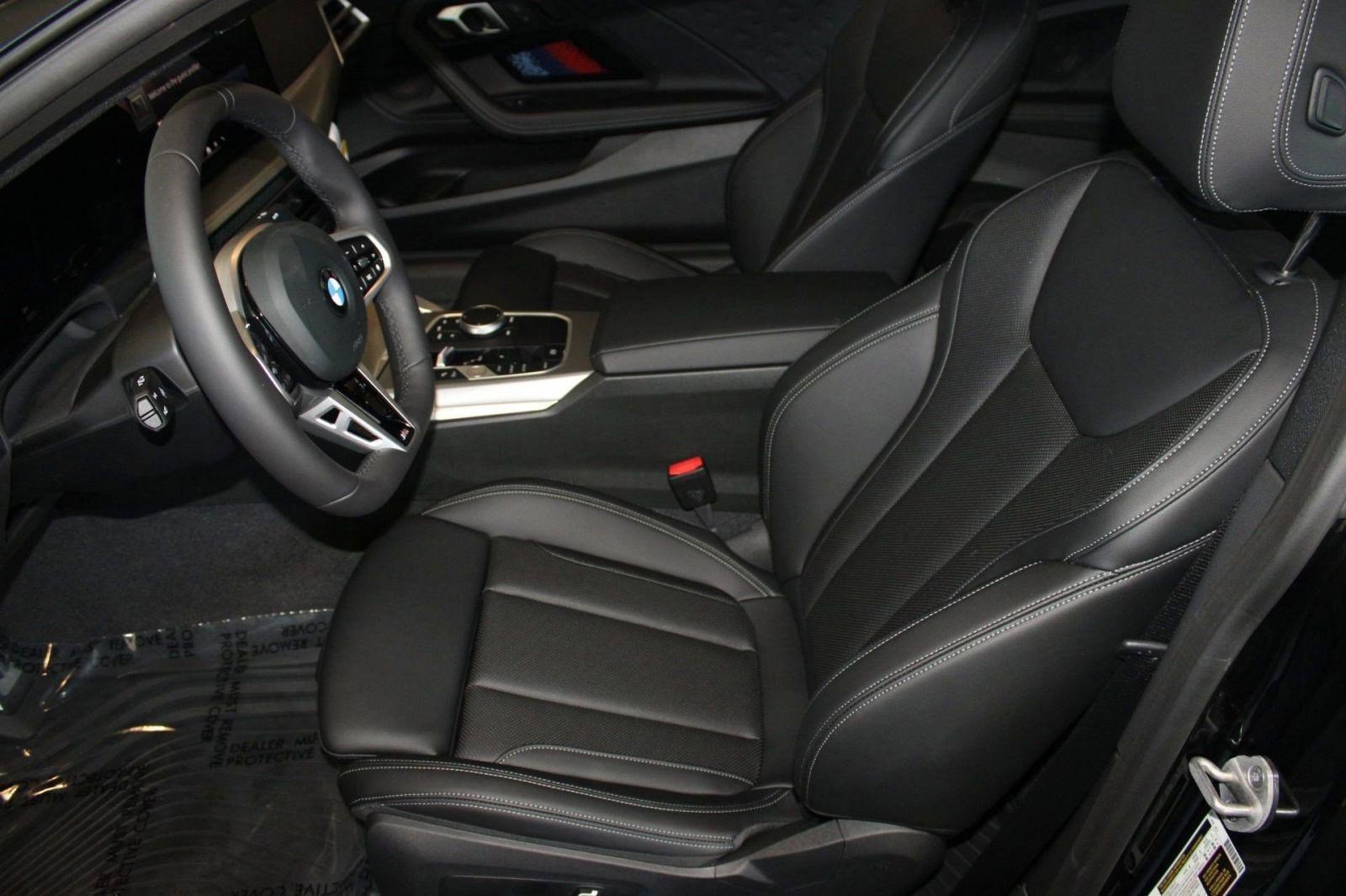 Used 2025 BMW 230i Coupe w/ M Sport Package RWD image 5